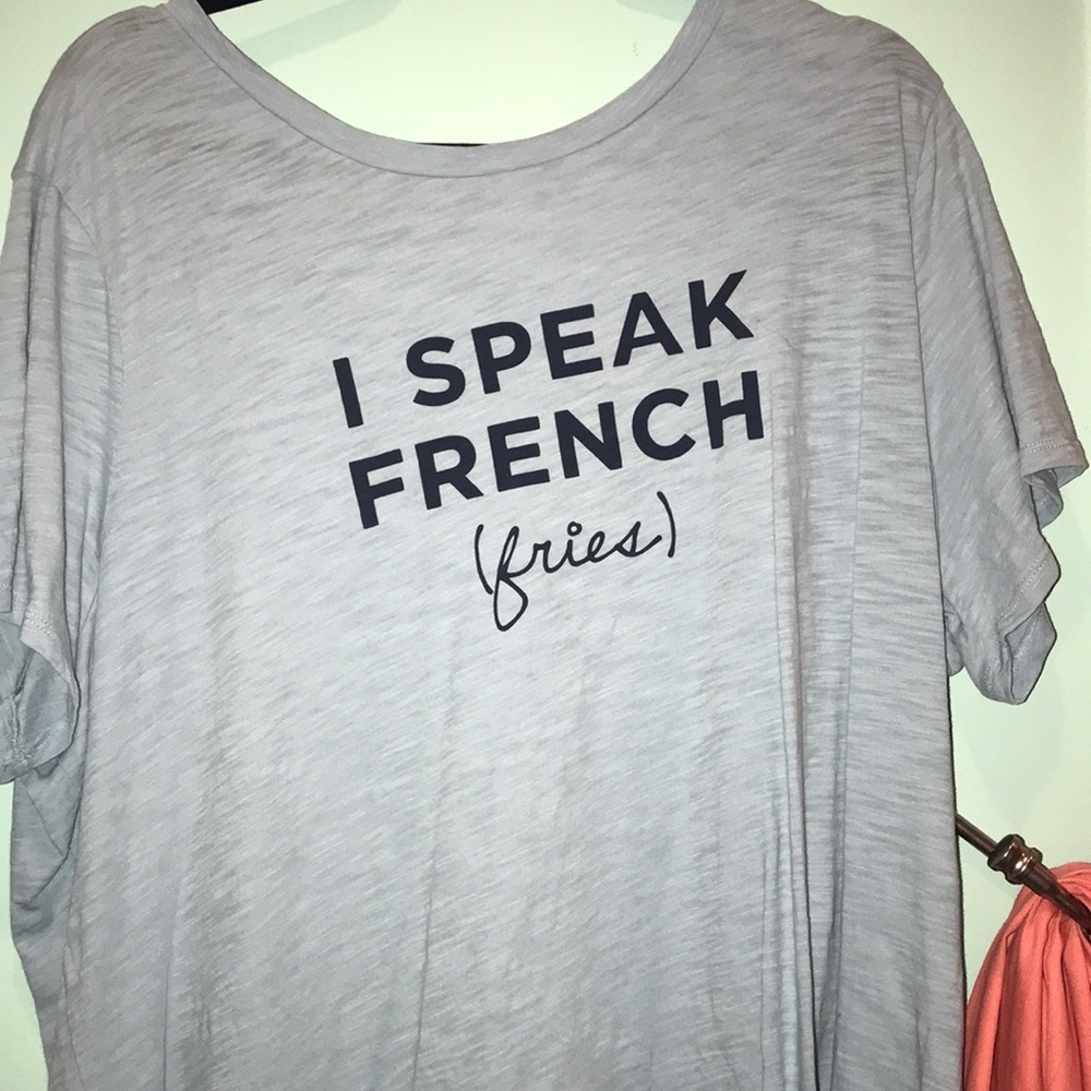 Old navy tee shirt